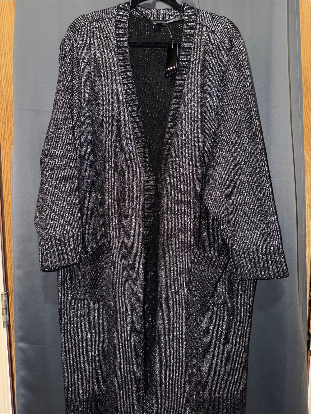 Torrid Balck Sparkle 4x Long Sweater Cardigan New - Picture 2 of 4